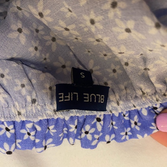 Blue Life floral romper from Planet Blue size S! - Picture 3 of 5